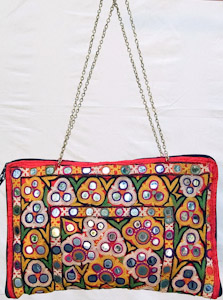 2052 India Handbag 00'08"X01'01"
