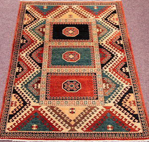 48K320 Afghanistan Abadeh 04'10"X06'08"