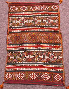 KZPJ513 Afghanistan Tribal Trapping 02'04"X04'02"