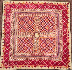 1053 India Chakla 02'02"X02'02"