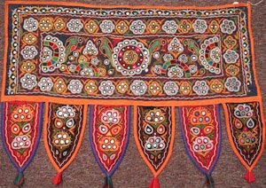 1178 India Toran 01'10"X03'04"