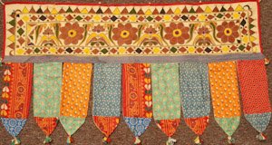 1223 India Toran 01'09"X03'06"