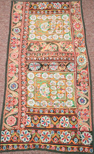 1334 India Wall Hanging 02'04"X04'05"
