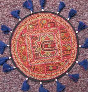 1676 India Wall Hanging 00'10"X00'10"