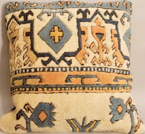 2011 Turkey Pillow 01'08"X01'09"