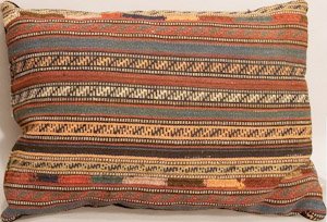 2012 Caucasus Pillow 01'01"X01'08"