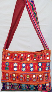 2057 India Handbag 00'10"X01'01"