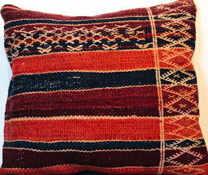 2074 Morocco Pillow 01'04"X01'05"