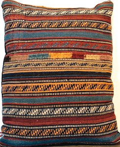 2081 Caucasus Pillow 01'01"X01'04"