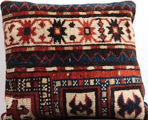 2091 Caucasus Pillow 01'02"X01'04"