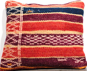 2104 Morocco Pillow 01'01"X01'03"