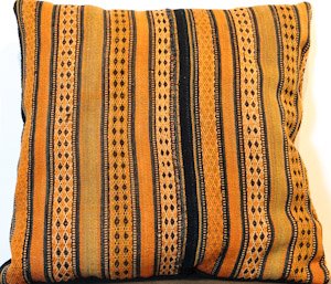 2114 Caucasus Pillow 01'04"X01'04"