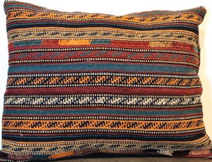 2121 Caucasus Pillow 01'02"X01'06"