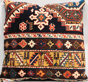 2190 Caucasus Pillow 01'06"X01'06"