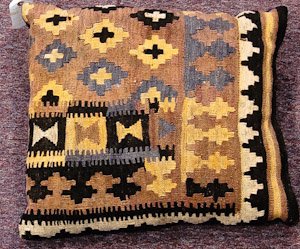 2246 Afghanistan Pillow 01'06"X01'08"