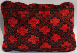 2476 Afghanistan Pillow 00'14"X00'19"